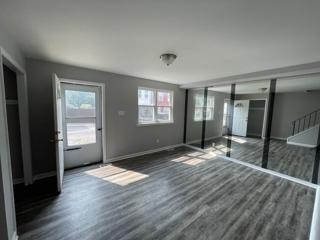 261 E Haines St in Philadelphia, PA - Building Photo - Building Photo