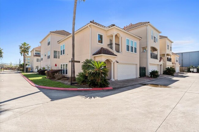6107 Windwater Pointe in Houston, TX - Building Photo - Building Photo
