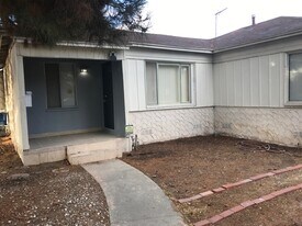 18427 Bessemer St in Tarzana, CA - Building Photo