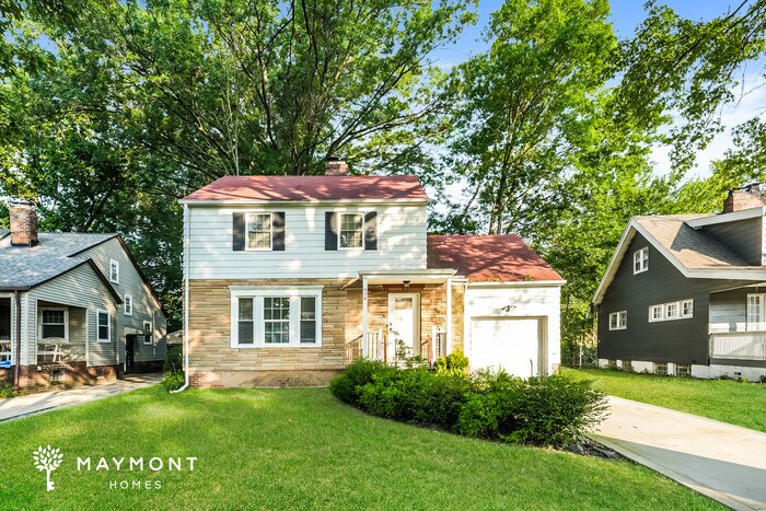 934 Pembrook Rd in Cleveland Heights, OH - Building Photo