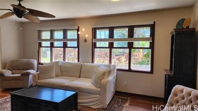 332 Kuukama St in Kailua, HI - Building Photo - Building Photo