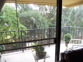 10403 N Kendall Dr, Unit A208 in Miami, FL - Foto de edificio - Building Photo