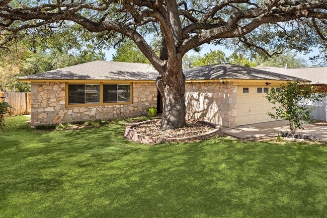 7908 Peaceful Hill Ln in Austin, TX - Building Photo - Building Photo