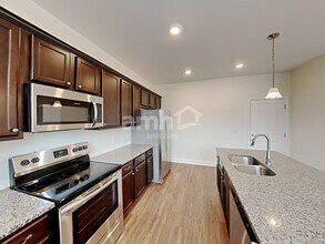 3592 Butler Rd in Nashville, TN - Foto de edificio - Building Photo