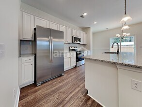 1832 Produce Ln in Johns Island, SC - Building Photo - Building Photo