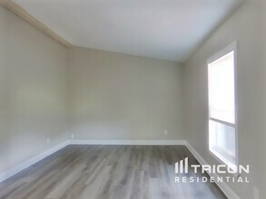 1297 Voyager St in Deltona, FL - Foto de edificio - Building Photo