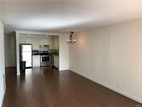 200 McNeil Ln in Newport Beach, CA - Building Photo - Building Photo