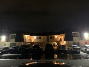 3810 SW 60 Ave in Fort Lauderdale, FL - Foto de edificio - Interior Photo