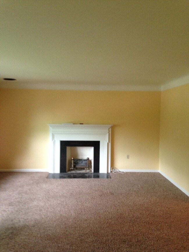 3064 Ferguson Rd, Unit Top Floor in Cincinnati, OH - Building Photo - Building Photo