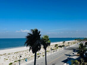 555 Gulf Way in St Pete Beach, FL - Building Photo - Building Photo