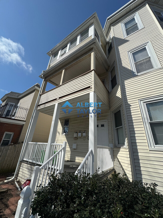 33 Shannon St, Unit 3