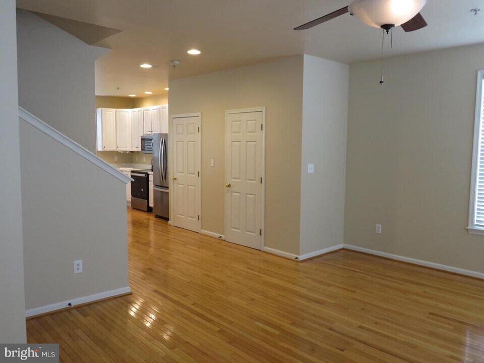 35770 S Gloucester Cir in Long Neck, DE - Building Photo