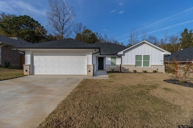 property at 19842 Meadow W Ln