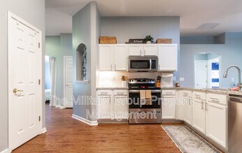 14215 Sea Eagle Dr in Jacksonville, FL - Building Photo - Building Photo