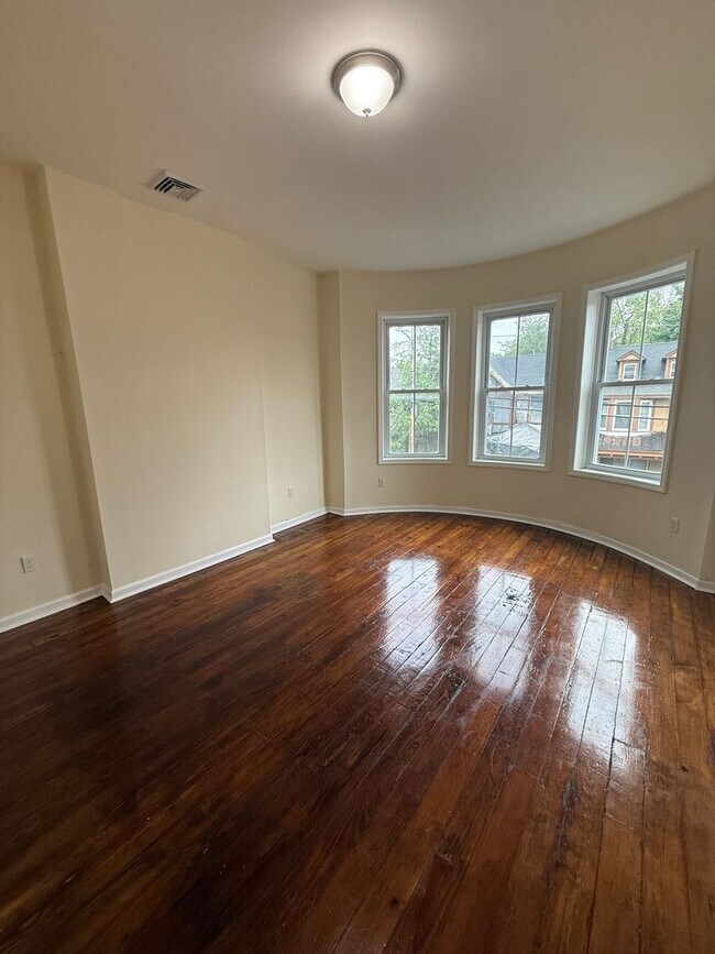 141 Chambers St in Newburgh, NY - Building Photo - Building Photo