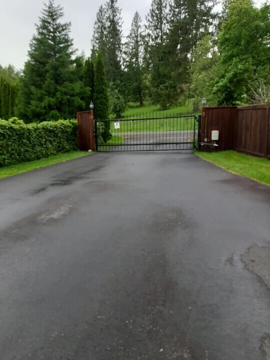 39826 278th Way SE, Unit b in Enumclaw, WA - Foto de edificio