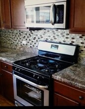 397 Alles St in Des Plaines, IL - Building Photo - Building Photo