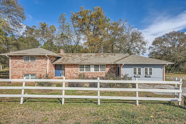 property at 3016 Loganville Hwy SW