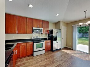 12607 Wooded Bluff Ct in Jacksonville, FL - Foto de edificio - Building Photo