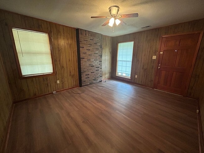 307 Pinewood St in Brownsville, TN - Building Photo - Building Photo