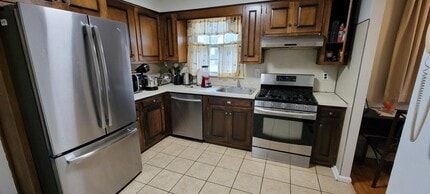 117 N Brookfield Rd in Cherry Hill Township, NJ - Building Photo - Building Photo