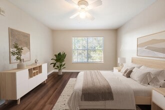 Meridian Pointe Apartments in Tampa, FL - Building Photo - Building Photo