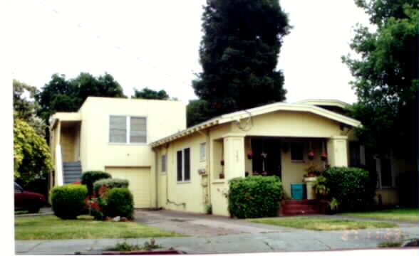 783 Smalley Ave in Hayward, CA - Foto de edificio - Building Photo