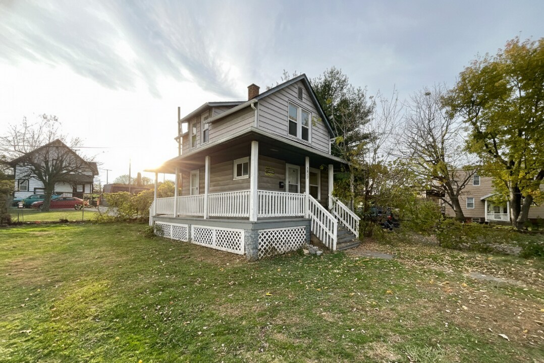 2403 Mira Ct in Cleveland, OH - Building Photo