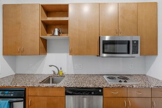 525 E 34th St in Charlotte, NC - Building Photo - Building Photo