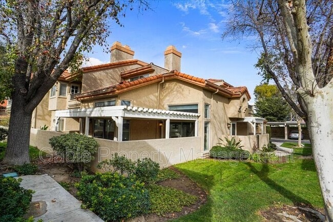 23926 Arroyo Park Dr in Santa Clarita, CA - Building Photo - Building Photo