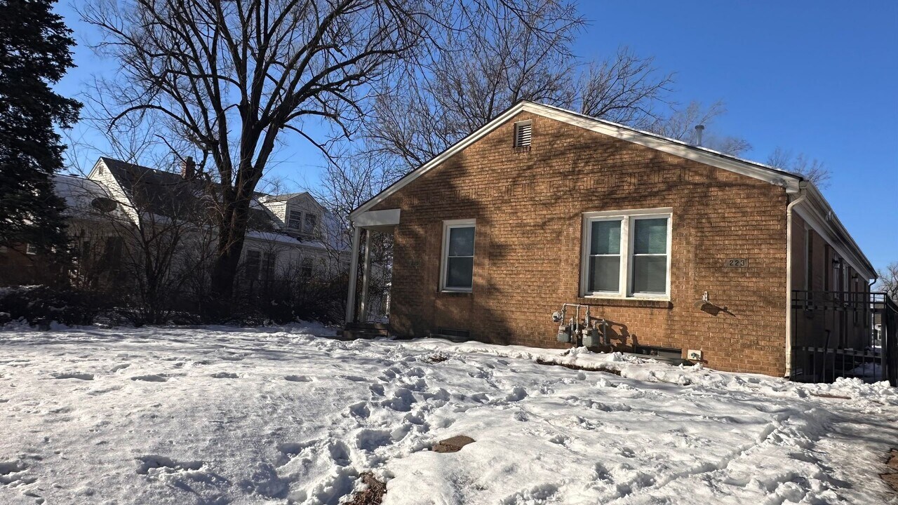 223 S Custer Ave-Unit -225 in Wichita, KS - Building Photo