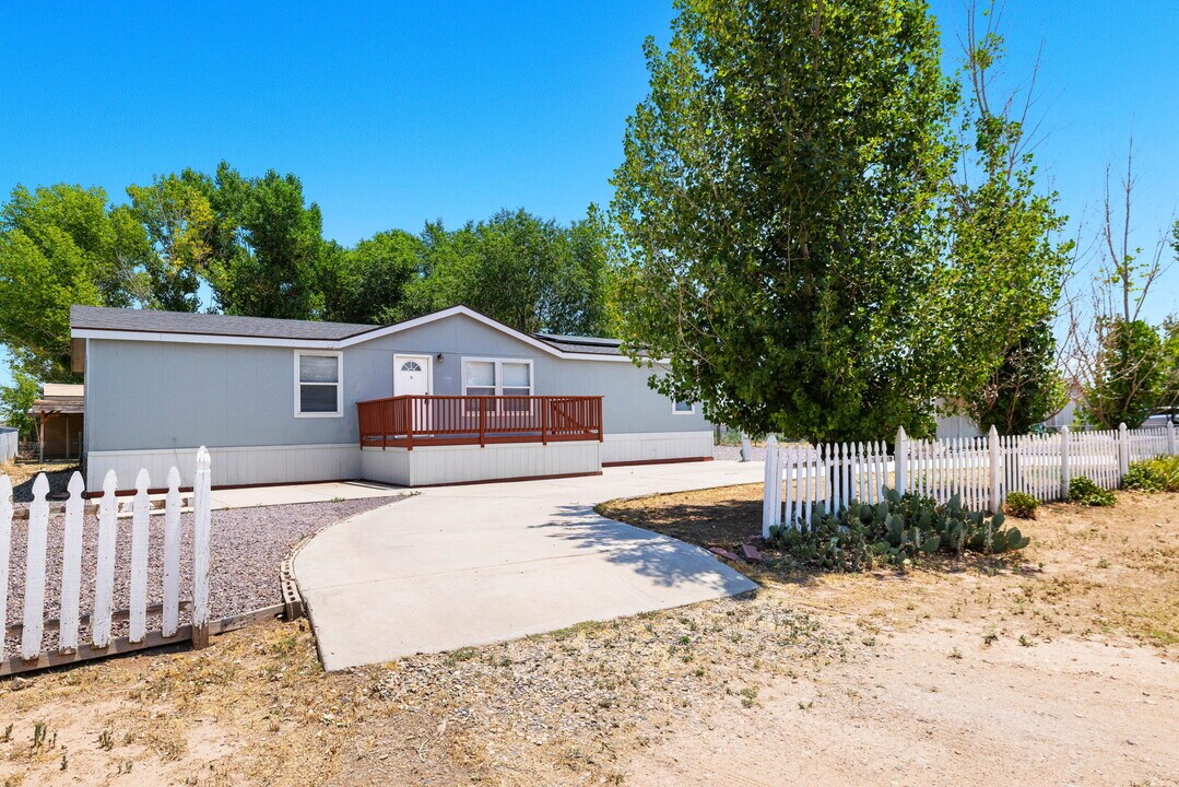 24255 N Cleveland St in Paulden, AZ - Building Photo