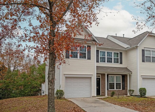 2269 Winthrop Chase Dr in Charlotte, NC - Building Photo - Building Photo