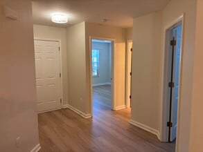 83 Birkshire Way in Fletcher, NC - Building Photo - Building Photo