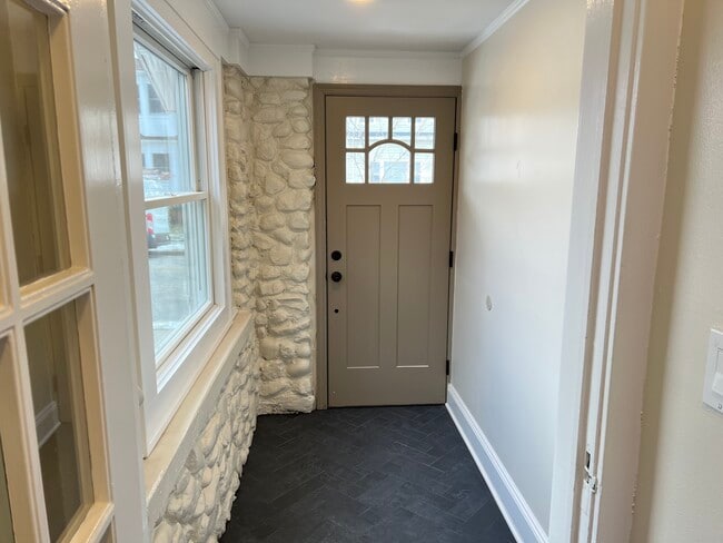 324 2nd St, Unit 2 in Carlstadt, NJ - Building Photo - Building Photo