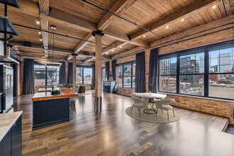 1000 W Washington Blvd in Chicago, IL - Building Photo - Building Photo