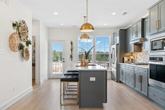 15360 Oasis Sun Aly in Midlothian, VA - Foto de edificio - Building Photo