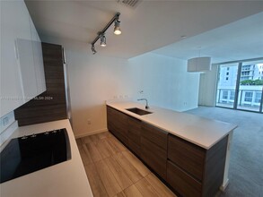 1100 S Miami Ave, Unit 1211 in Miami, FL - Building Photo - Building Photo