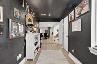 29927 County Rd 25 in Damon, TX - Foto de edificio - Building Photo