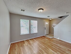 8745 Fox Meadow Way in Fort Worth, TX - Building Photo - Building Photo