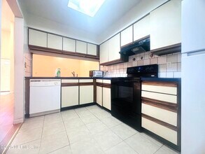 4835 Kingsmeadow Ln in Jacksonville, FL - Building Photo - Building Photo