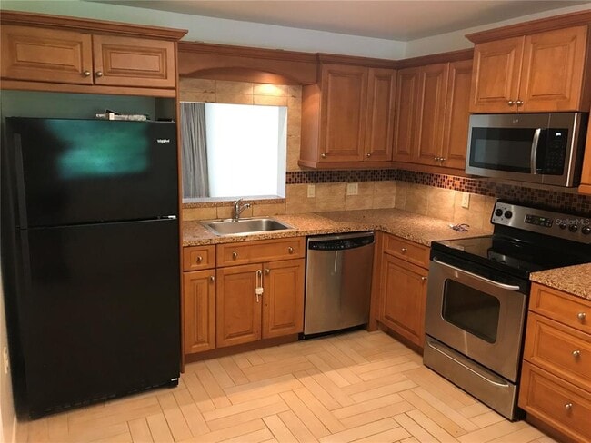 452 Palm Tree Dr in Bradenton, FL - Building Photo - Building Photo