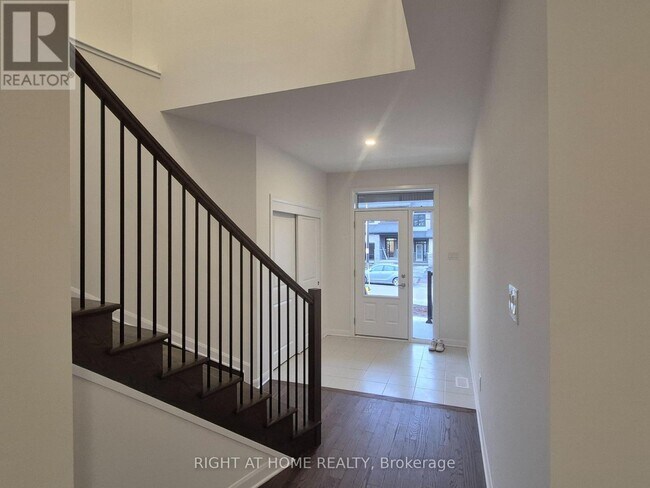 139 Invention Blvd in Ottawa, ON - Building Photo - Building Photo