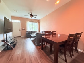 100 Turpial Way in Melbourne, FL - Foto de edificio - Building Photo