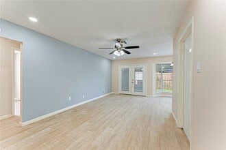 1410 PI Cir in Pasadena, TX - Foto de edificio - Building Photo