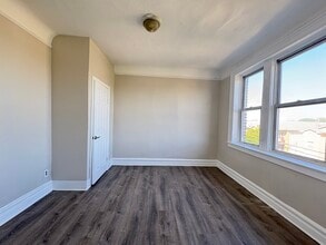 732 S 13th St, Unit 3R in Newark, NJ - Building Photo - Building Photo