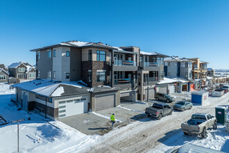 The Streams of Lake Mahogany in Calgary, AB - Building Photo - Building Photo