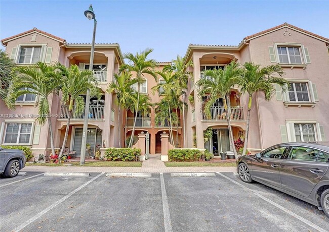 6630 NW 114th Ave-Unit -1503 in Doral, FL - Foto de edificio - Building Photo