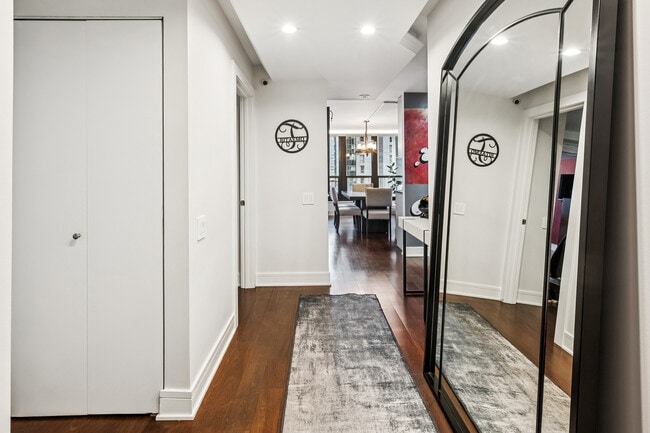 1030 N State St in Chicago, IL - Building Photo - Building Photo