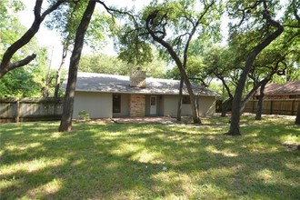 203 County Glen St in Leander, TX - Foto de edificio - Building Photo